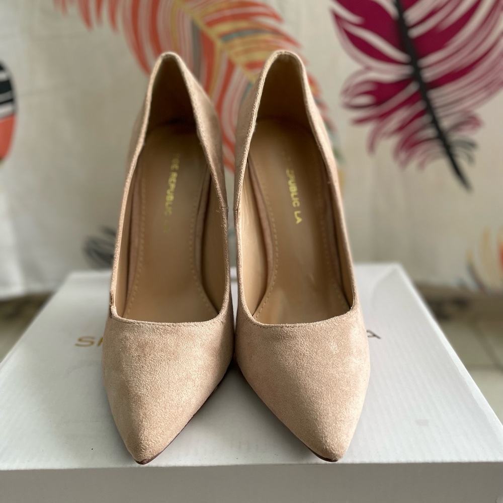 Taupe suede pointed toe pumps